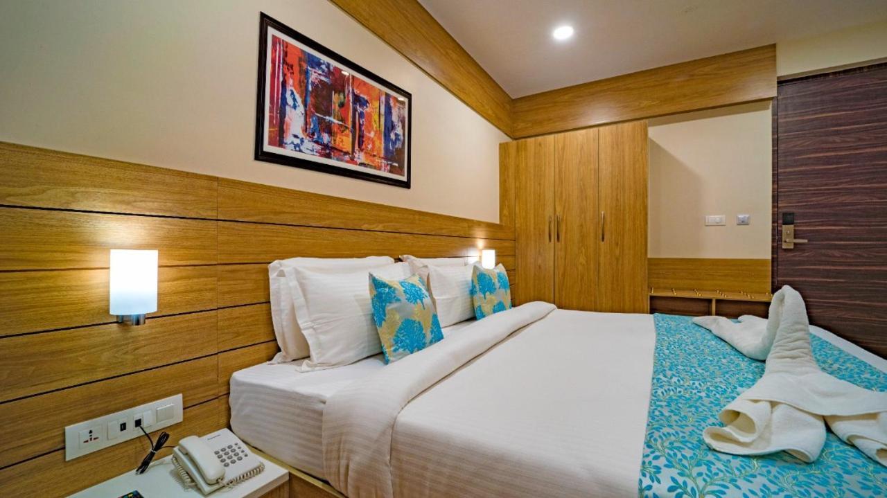 Hotel Wonder Cliff อุเดเปอร์ ภายนอก รูปภาพ