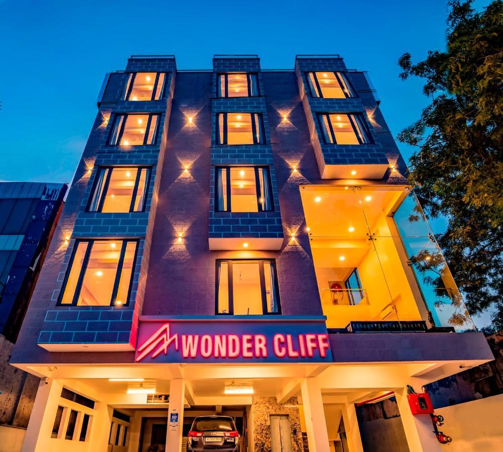 Hotel Wonder Cliff อุเดเปอร์ ภายนอก รูปภาพ